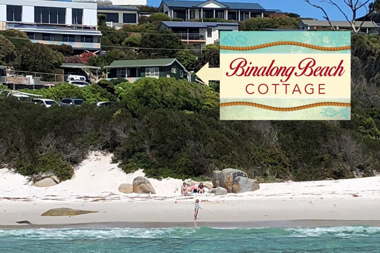 Binalong Beach Cottage Beachfront At Bay Of Fires Next To Restaurant Binalong Bay Exterior photo